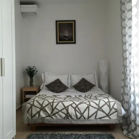 Appartement Charming Place Saint Germain Parijs