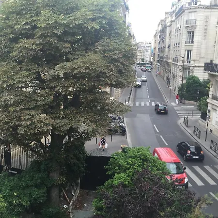 Charming Place Saint Germain