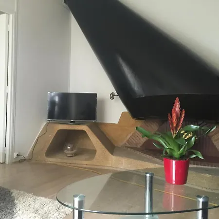 Appartement Charming Place Saint Germain Parijs